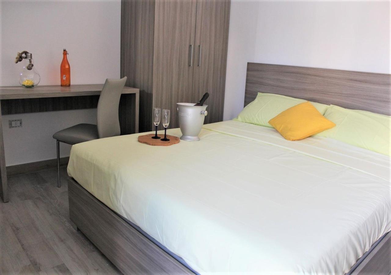 Monolocali Residence Petraroli By Salentolimit Porto Cesareo Kültér fotó